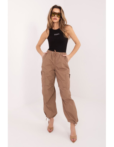 Haut Élégant en Broderie