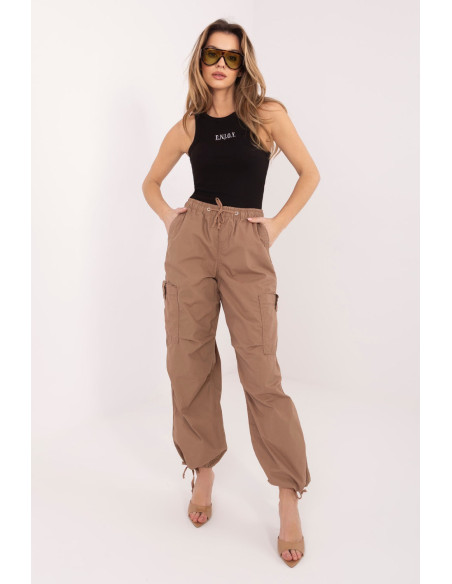 Haut Élégant en Broderie