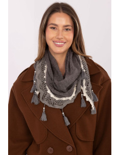 Foulard Élégant en Dentelle