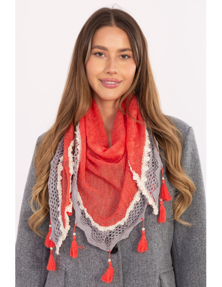 Foulard Élégant en Dentelle