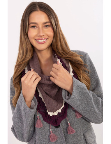 Foulard Élégant en Dentelle